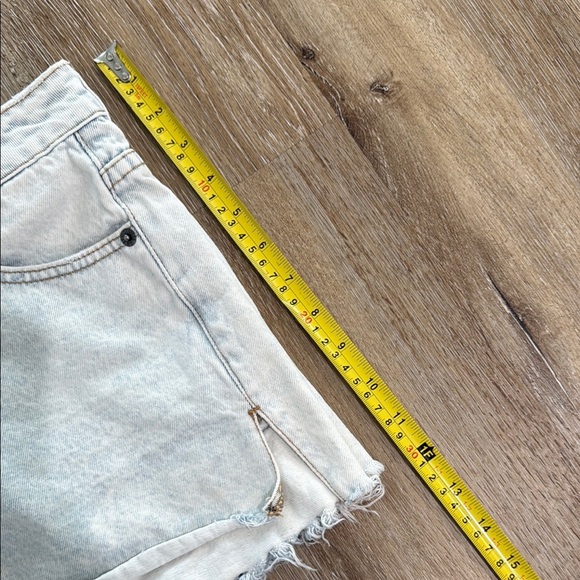 Amuse Society Blue Jean Shorts High-Waisted Frayed Hem - Picture 8 of 9